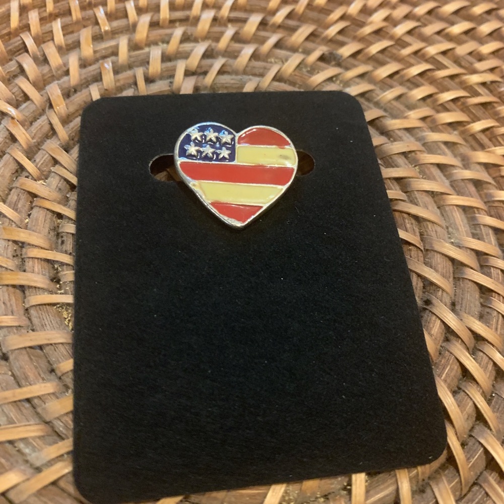 🐧 3 for $10🐧  American Flag Heart Pin